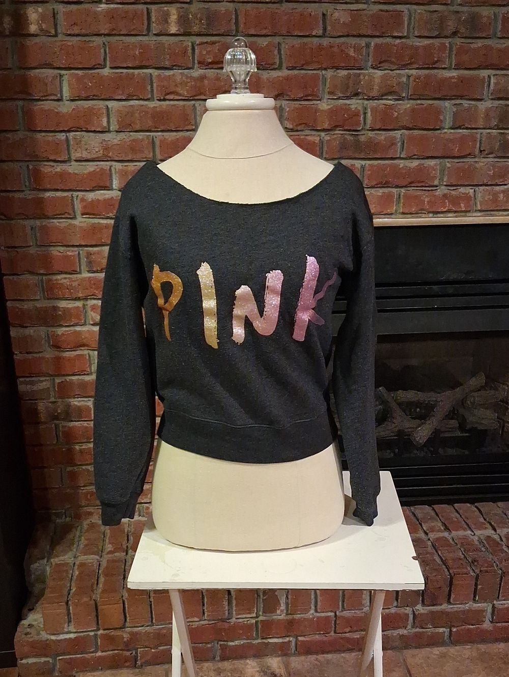 PINK Victoria's Secret Dark Gray Labelled Pullover